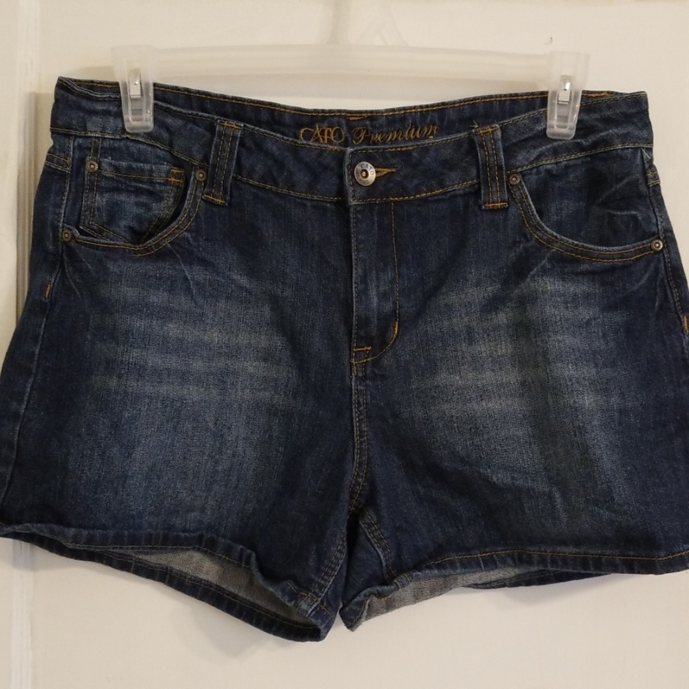 NWOT Cato Premium Jean Shorts